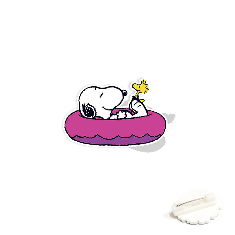 Acrylic cartoon cute Snoopy brooch (Minimo de compra 2) MYA-WeiJ011