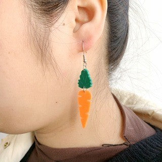 Acrylic Rabbit Carrot Earrings MIC-NingD044