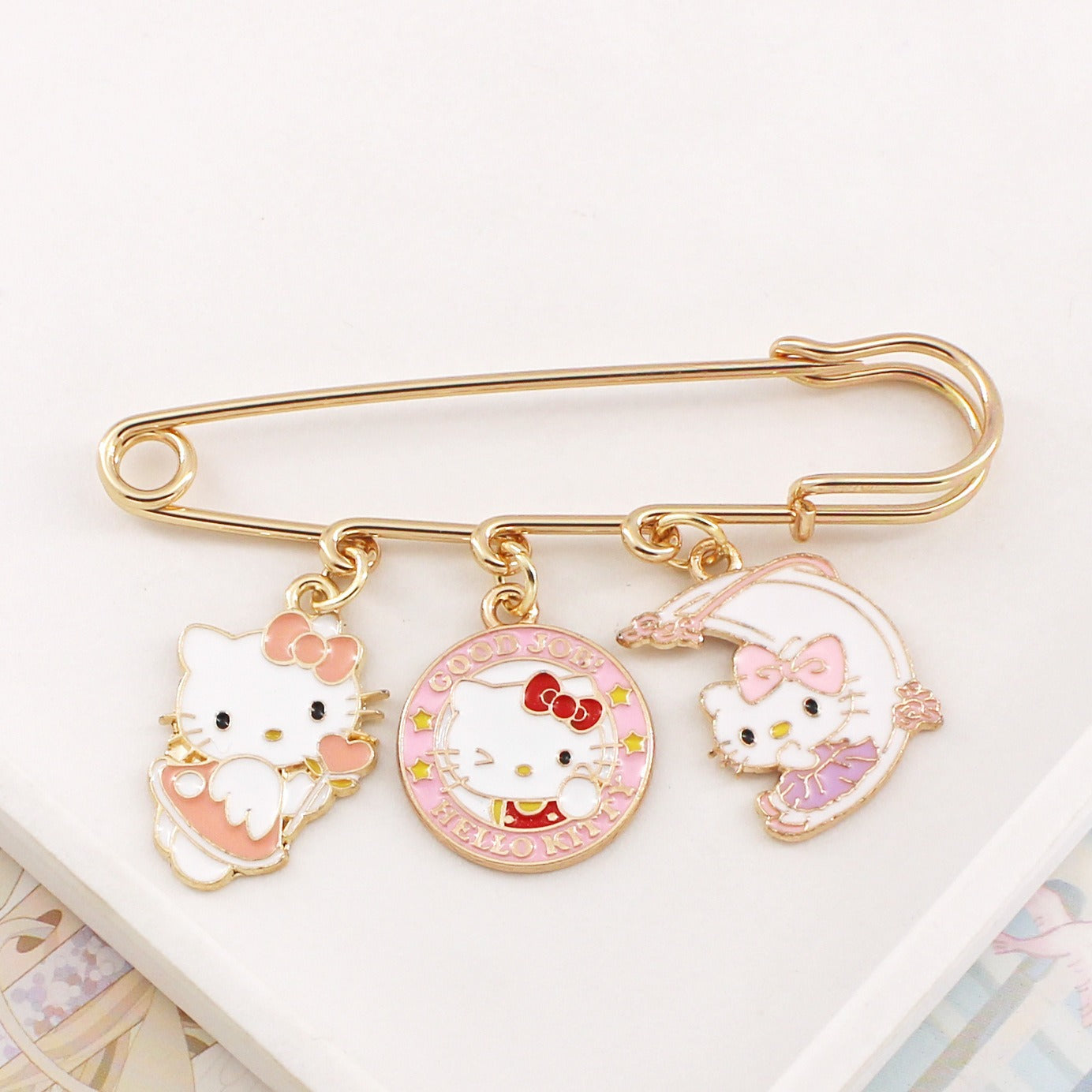 Alloy cute cartoon anime brooch (Minimo de compra 2) MYA--LiY039