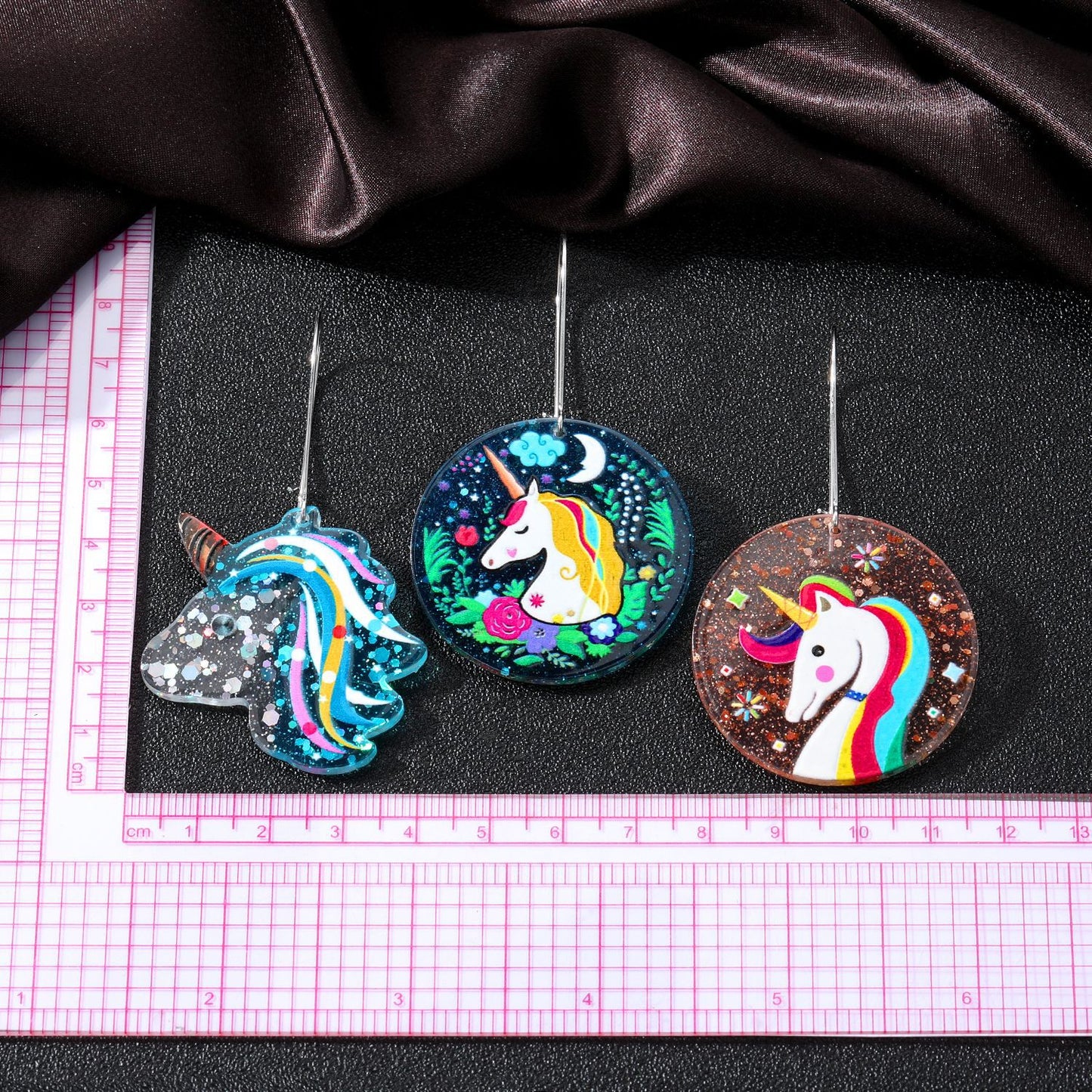 Alloy Round Unicorn Earrings (Minimo de Compra 3) MIC-JueJ017