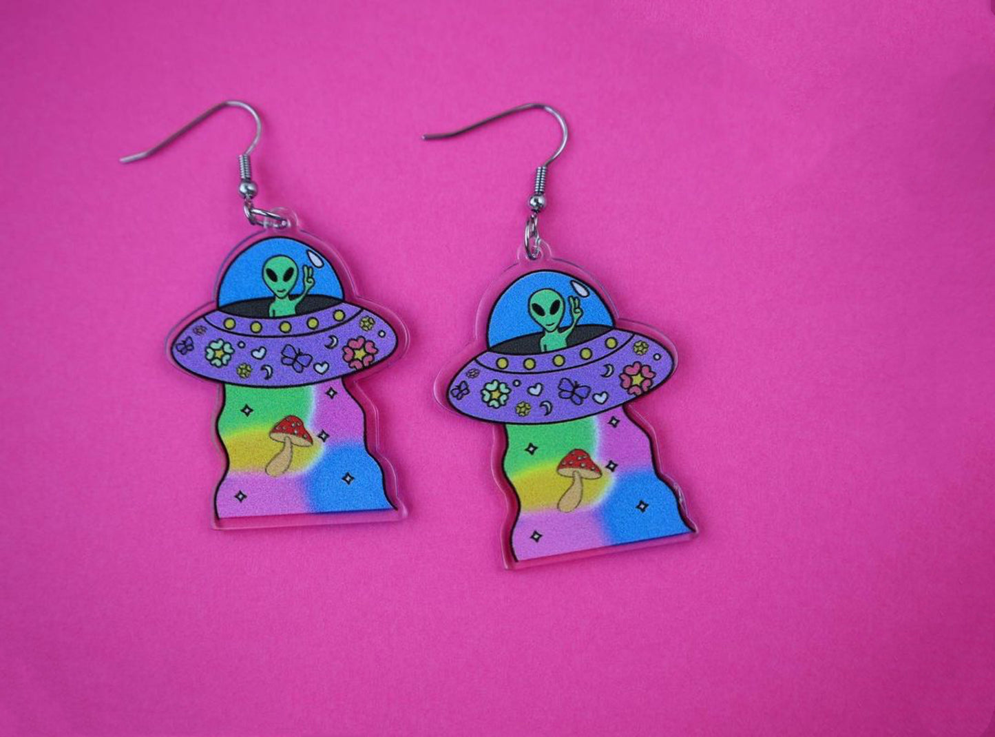 Resin Spaceman UFO Earrings MIC-YuX005