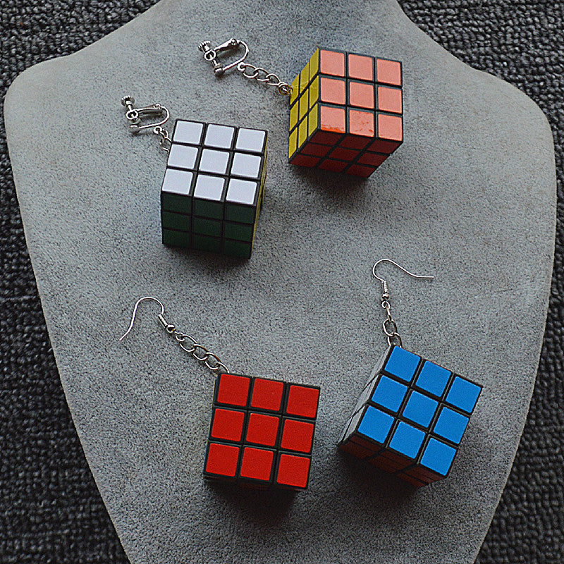 Resin Rubik's Cube Long Exaggerated Ear Clip (Minimo de Compra 2) MIC-XieN042