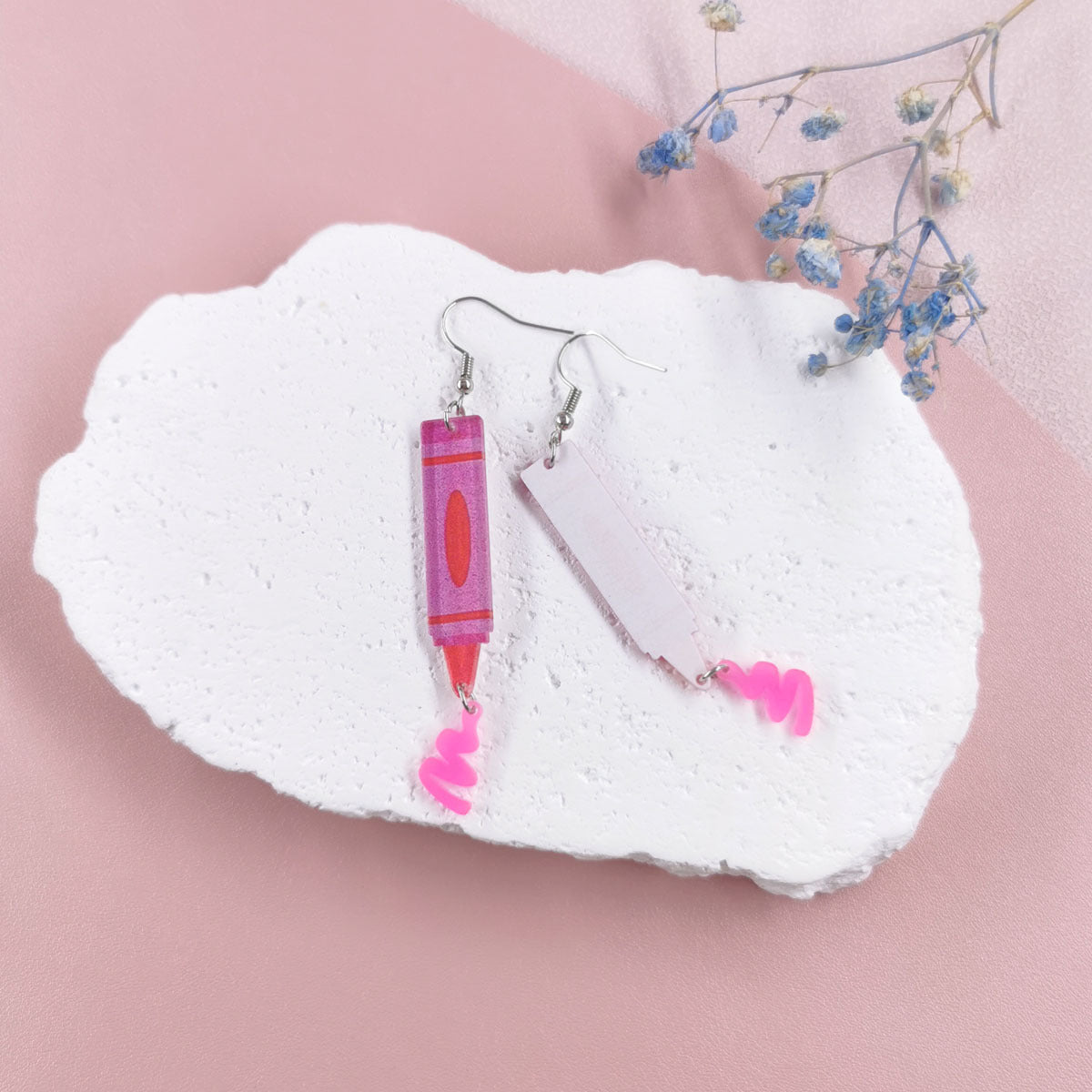 Acrylic pink crayon watercolor pen earrings (Minimo de Compra 2) MIC-QingM026