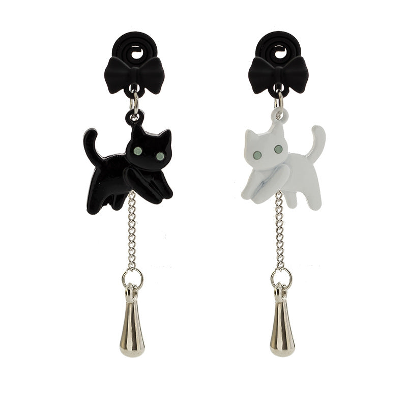 Alloy black and white cat earrings MYA-ShiQ007