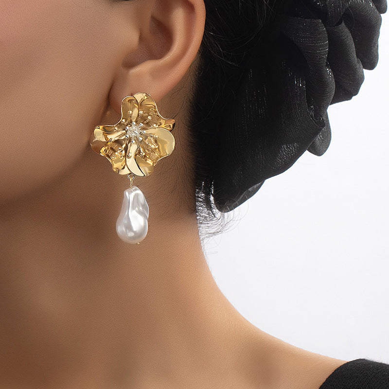 Alloy shaped pearl flower earrings MYA-JLD005