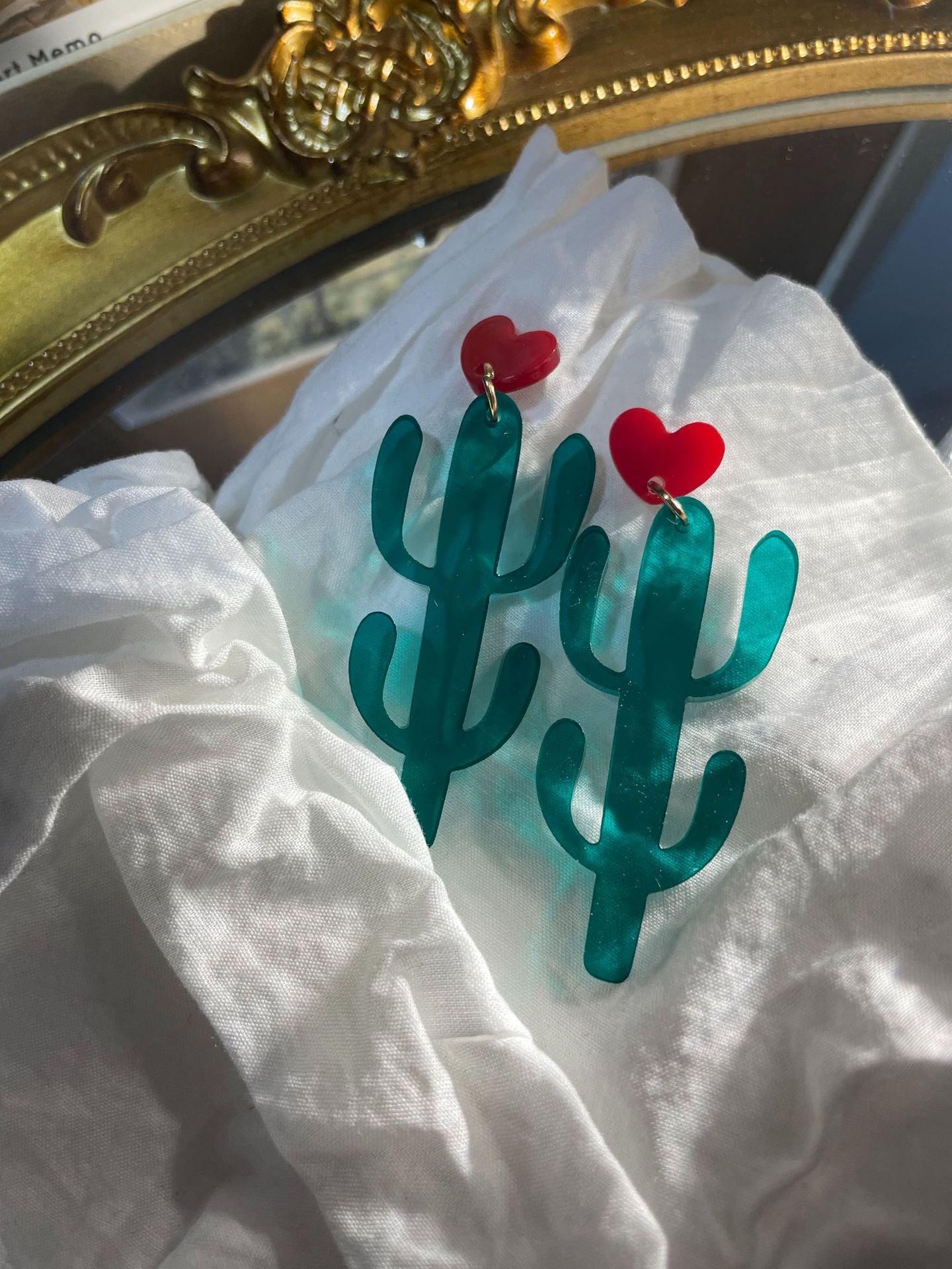 Acrylic Love Cactus Earrings MIC-MMZ009