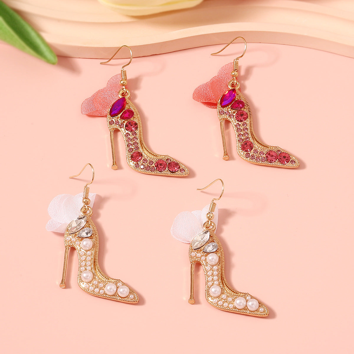 Alloy cartoon crystal shoe earrings MYA-YueL018