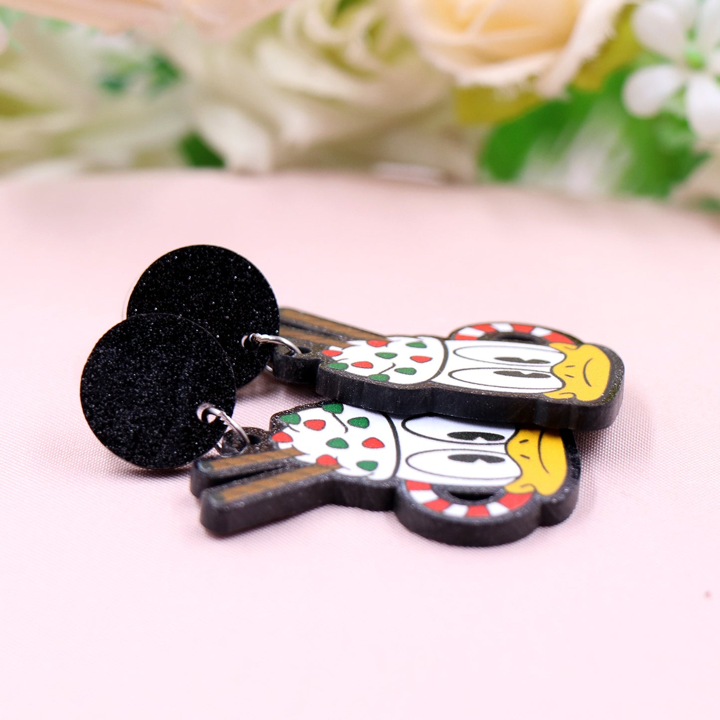 Acrylic Christmas cartoon character earrings (Minimo de compra 5) MIC-XiaoY070