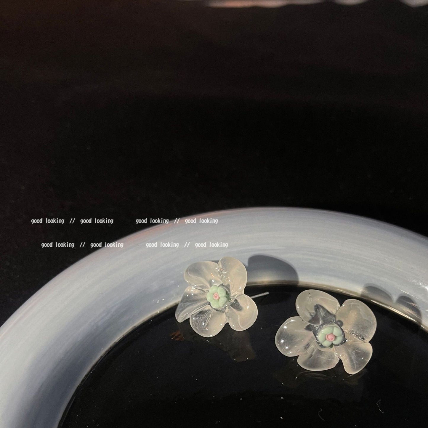 3D Transparent Acrylic Flower Earrings (Minimo de Compra 2) MIC-ErY010