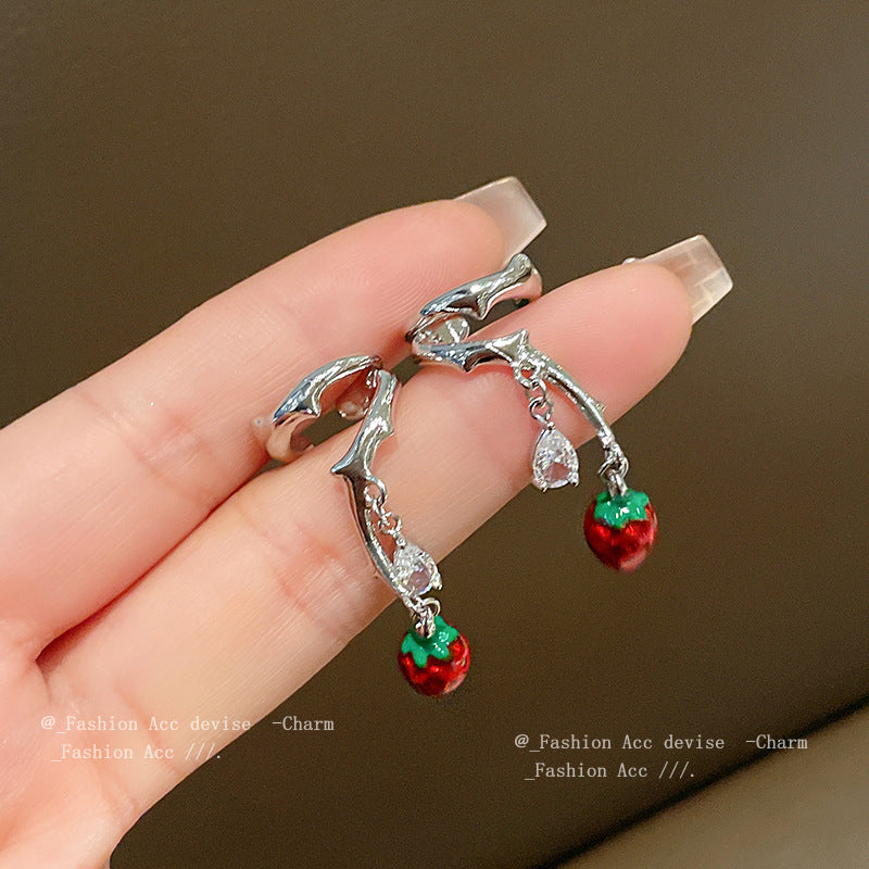 Alloy Strawberry Zircon Fashion Earrings MIC-HuiH006