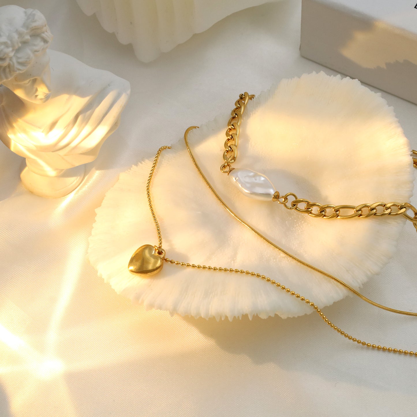 Stainless steel gold-plated triple layered heart-shaped necklace MYA-XuanJ040