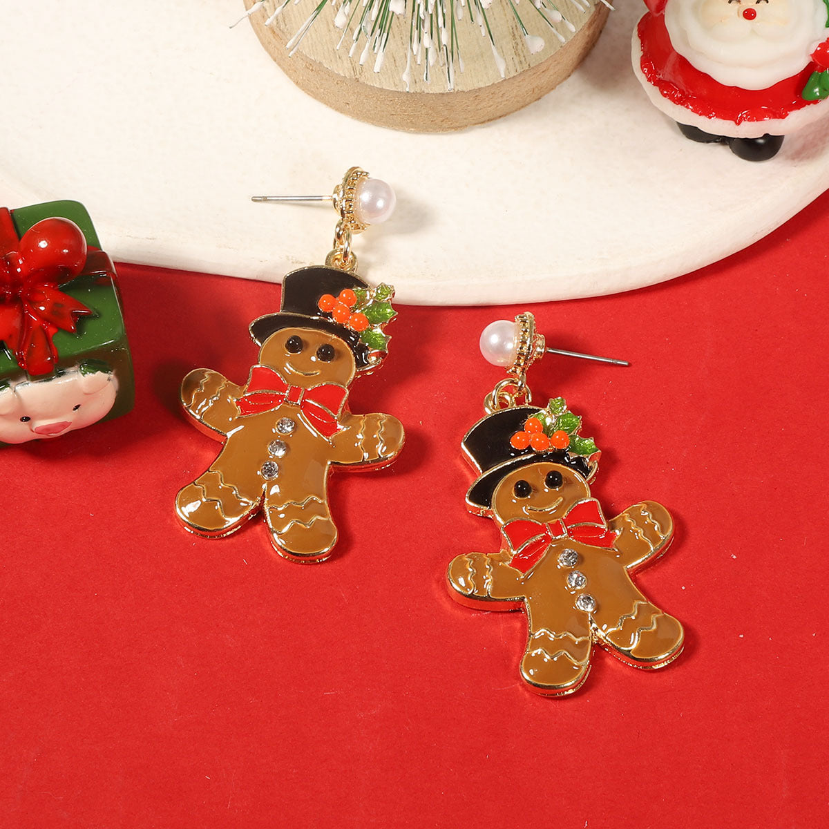 Alloy hat wearing cartoon gingerbread man earrings MIC-YueL025