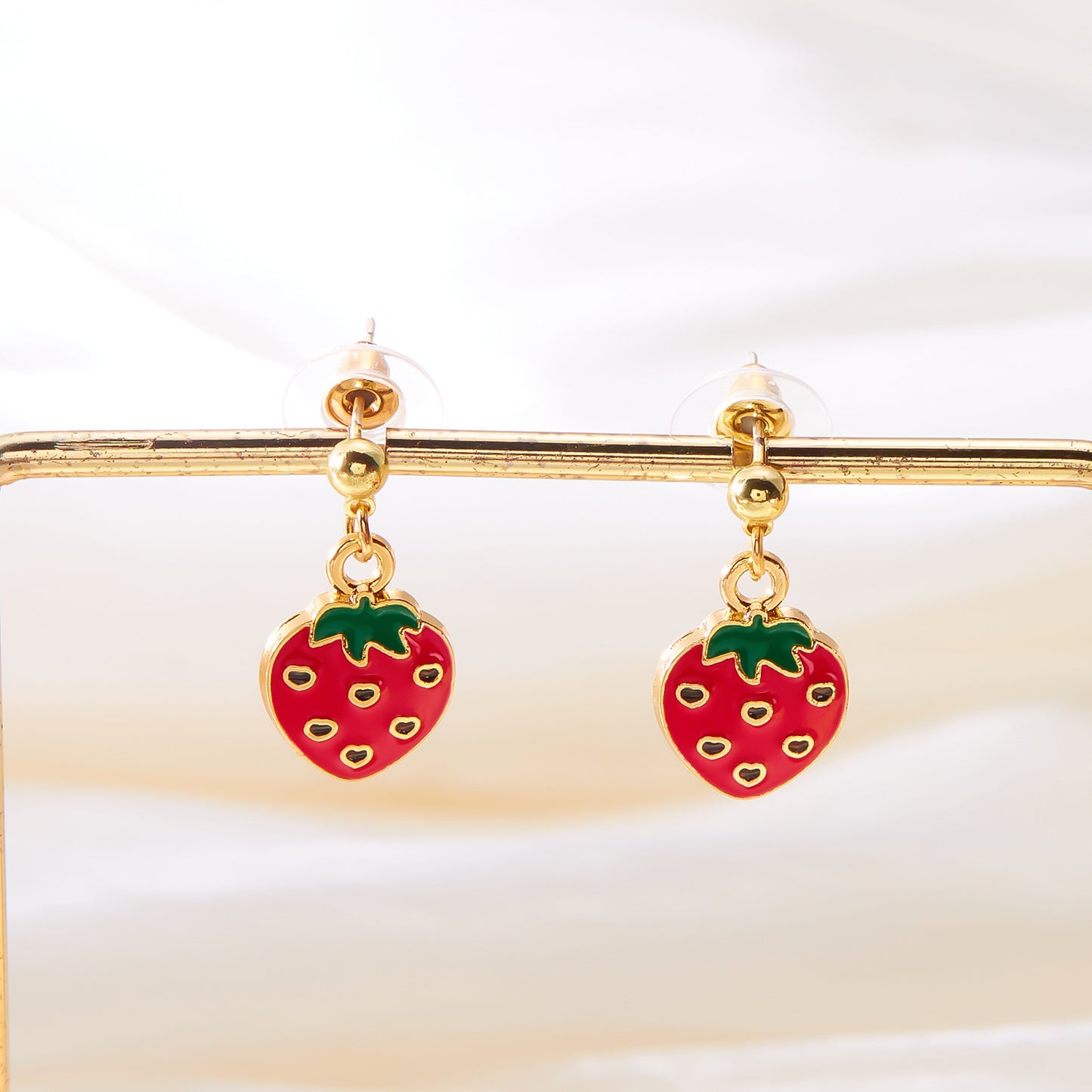 Alloy Fresh Strawberry Earrings MIC-ChuY012