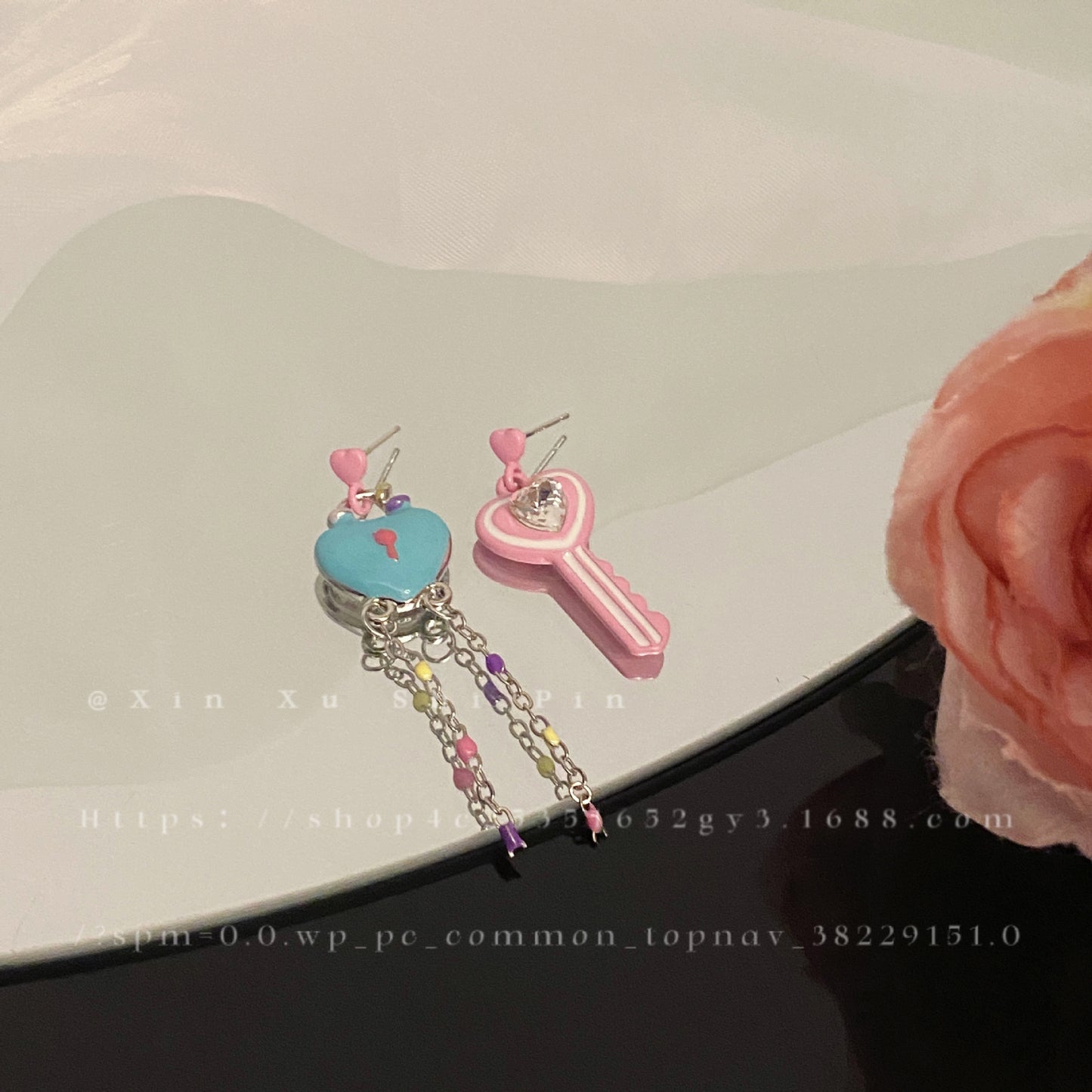 Alloy colored funny heart earrings (Minimo de Compra 2) MIC-XinXu013