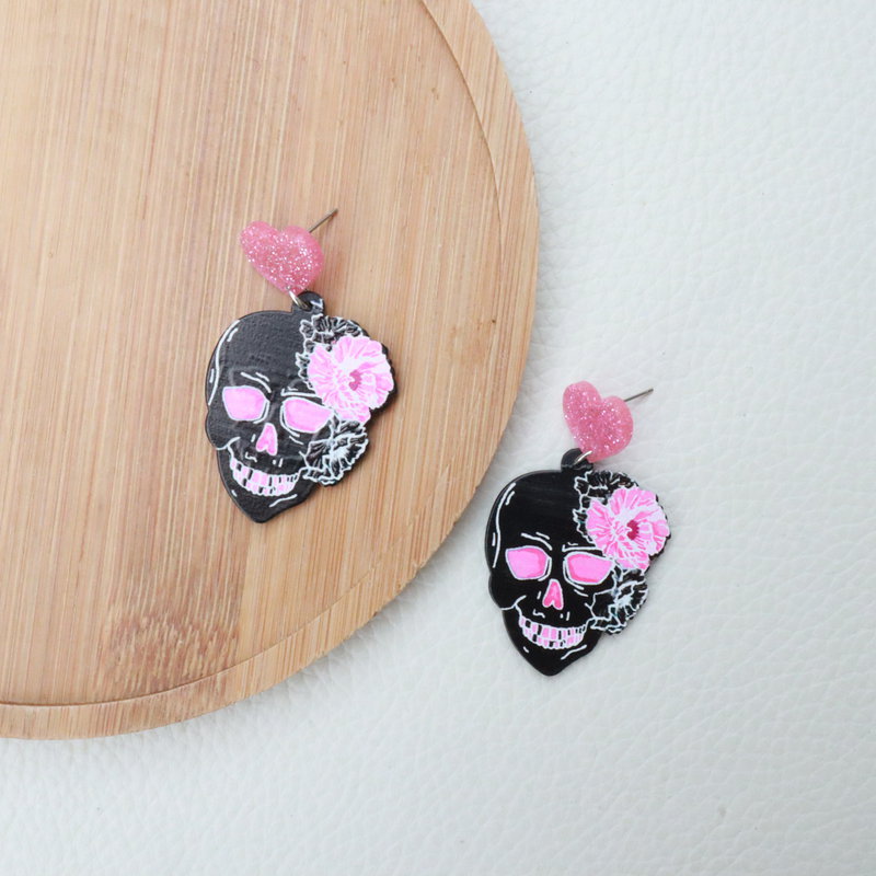 acrylic pink skull earrings carved graffiti heart Minimo de compra 2 MOSHU009