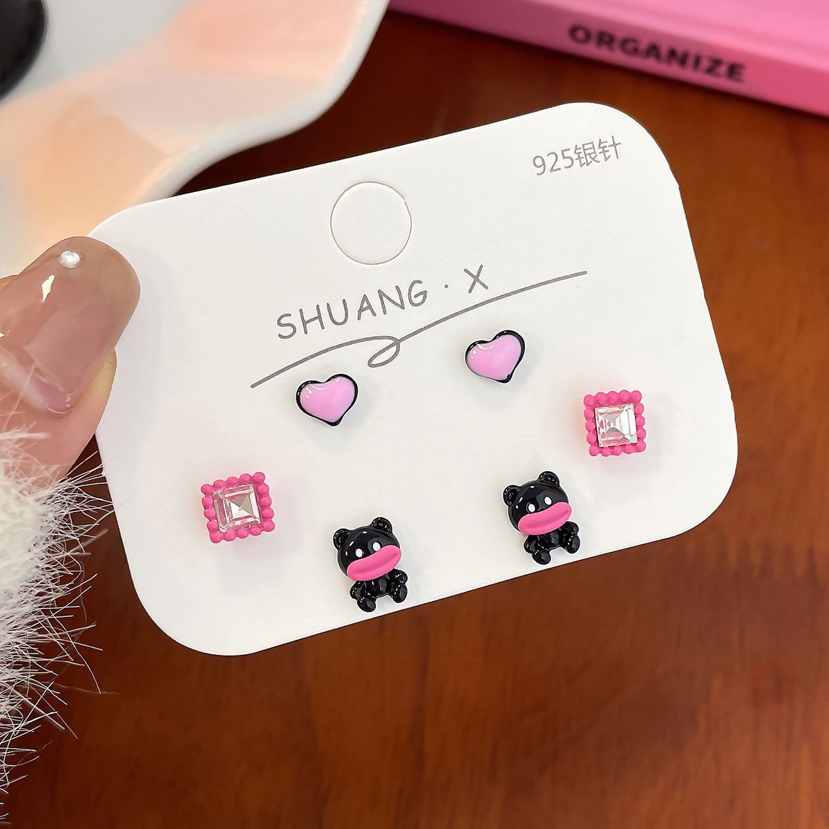 Acrylic Sausage Mouth Ugly and Cute Funny Earrings (Minimo de Compra 2) MIC-ShuangX034