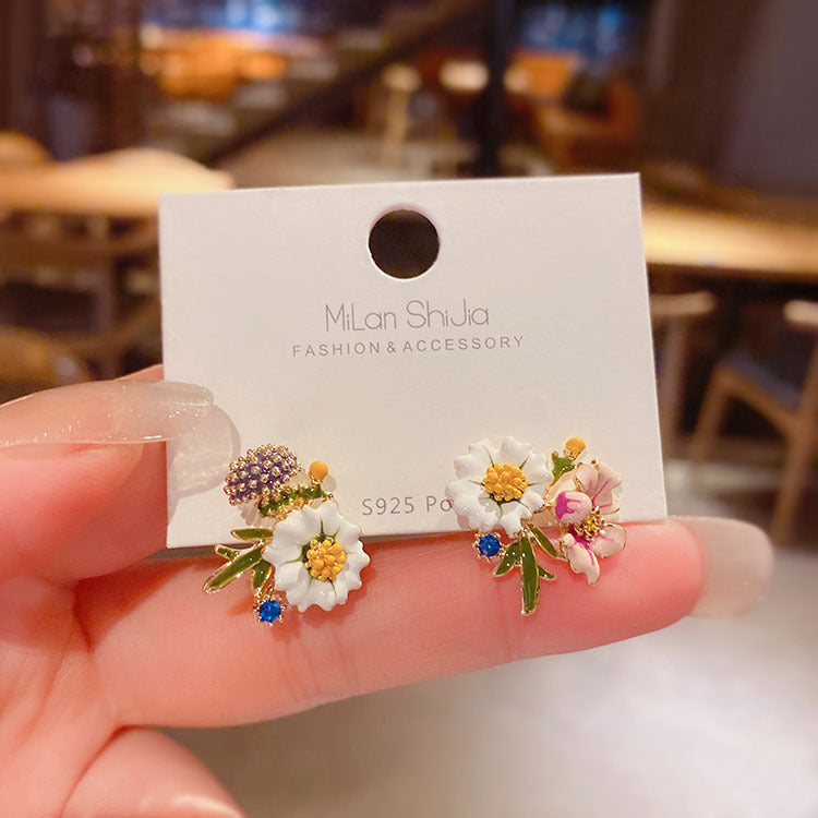 Alloy Daisy Flower Earrings (Minimo de compra 2) MYA-BiShang002