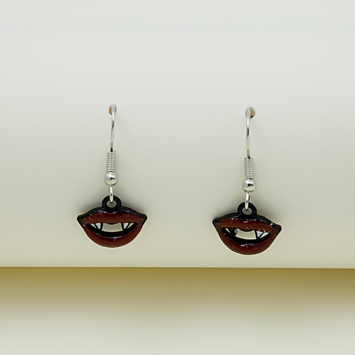 Acrylic Halloween vampire lip earrings MIC-MDD042