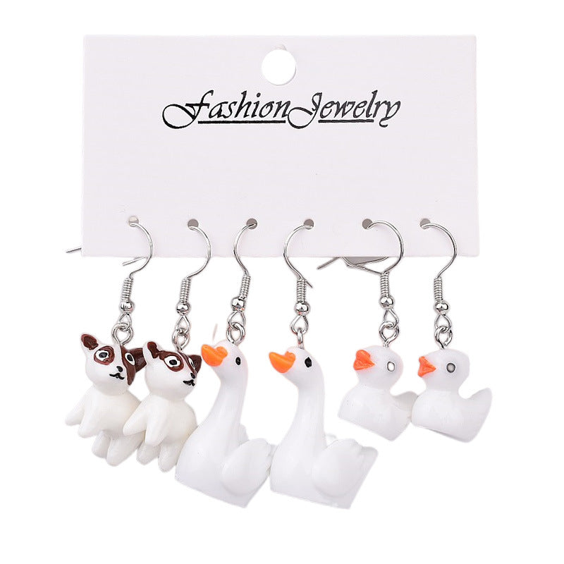 Resin Strawberry Little Yellow Duck Earnails MIC-XunT008