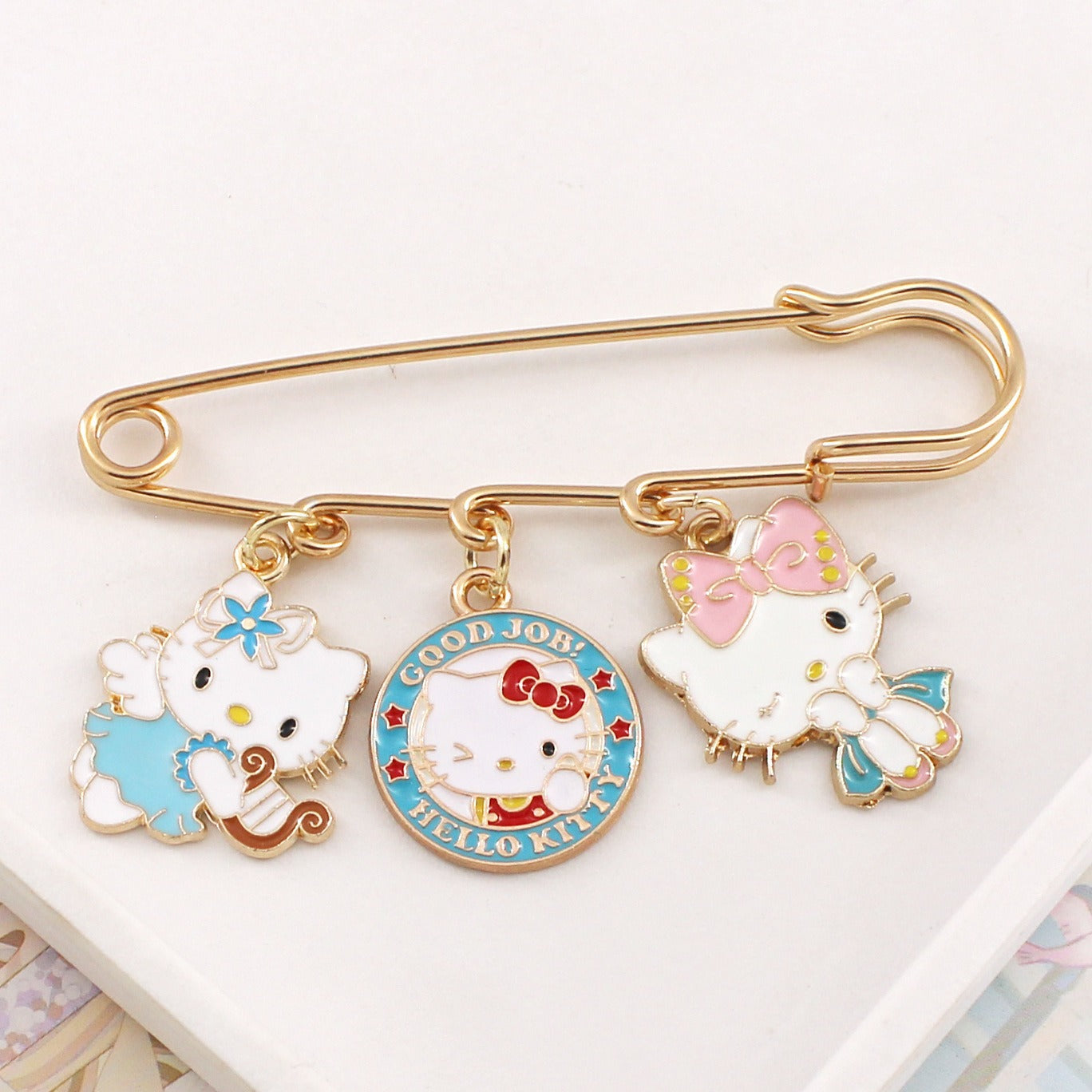 Alloy cute cartoon anime brooch (Minimo de compra 2) MYA--LiY039