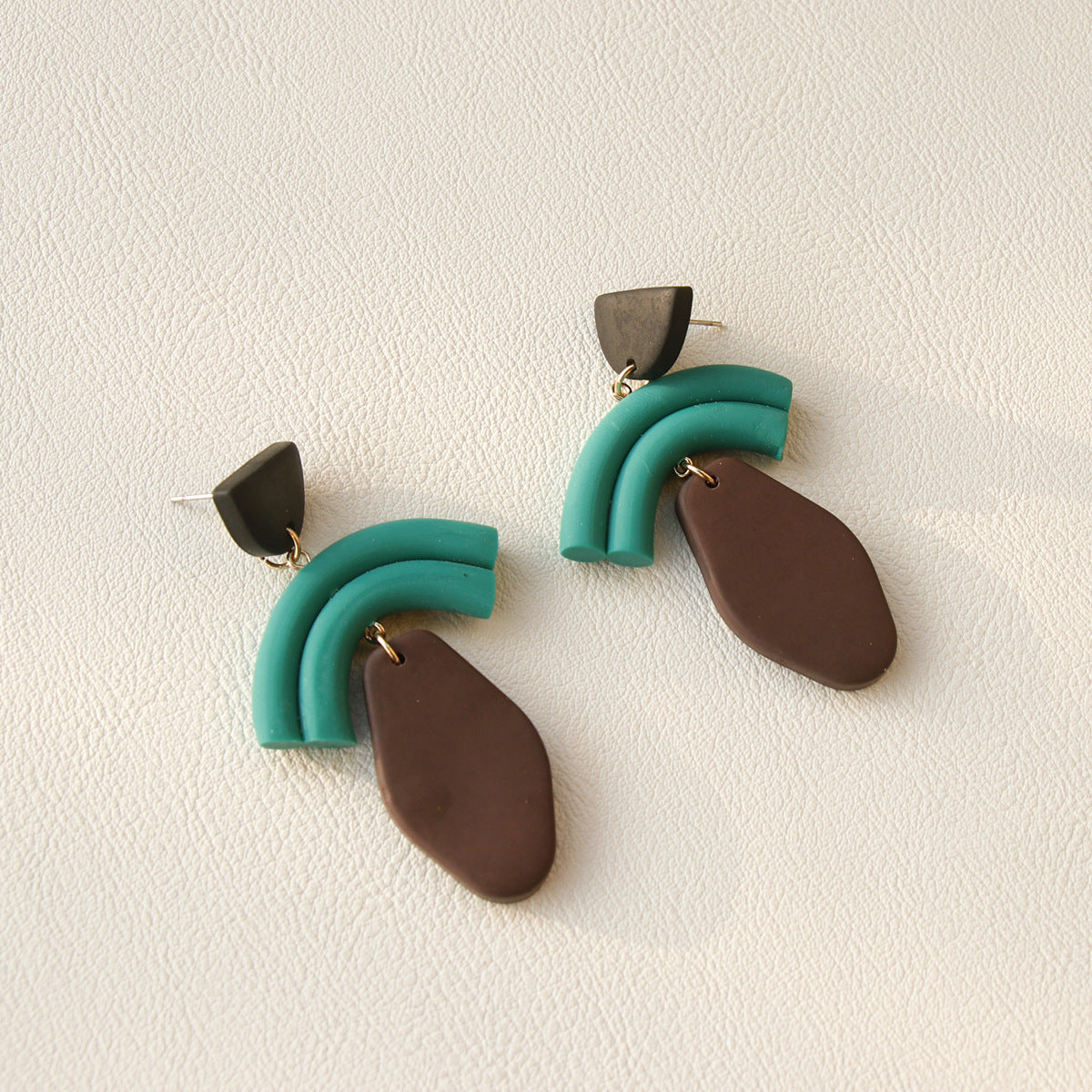 Acrylic resin clay hand made earrings MIC-OuY002