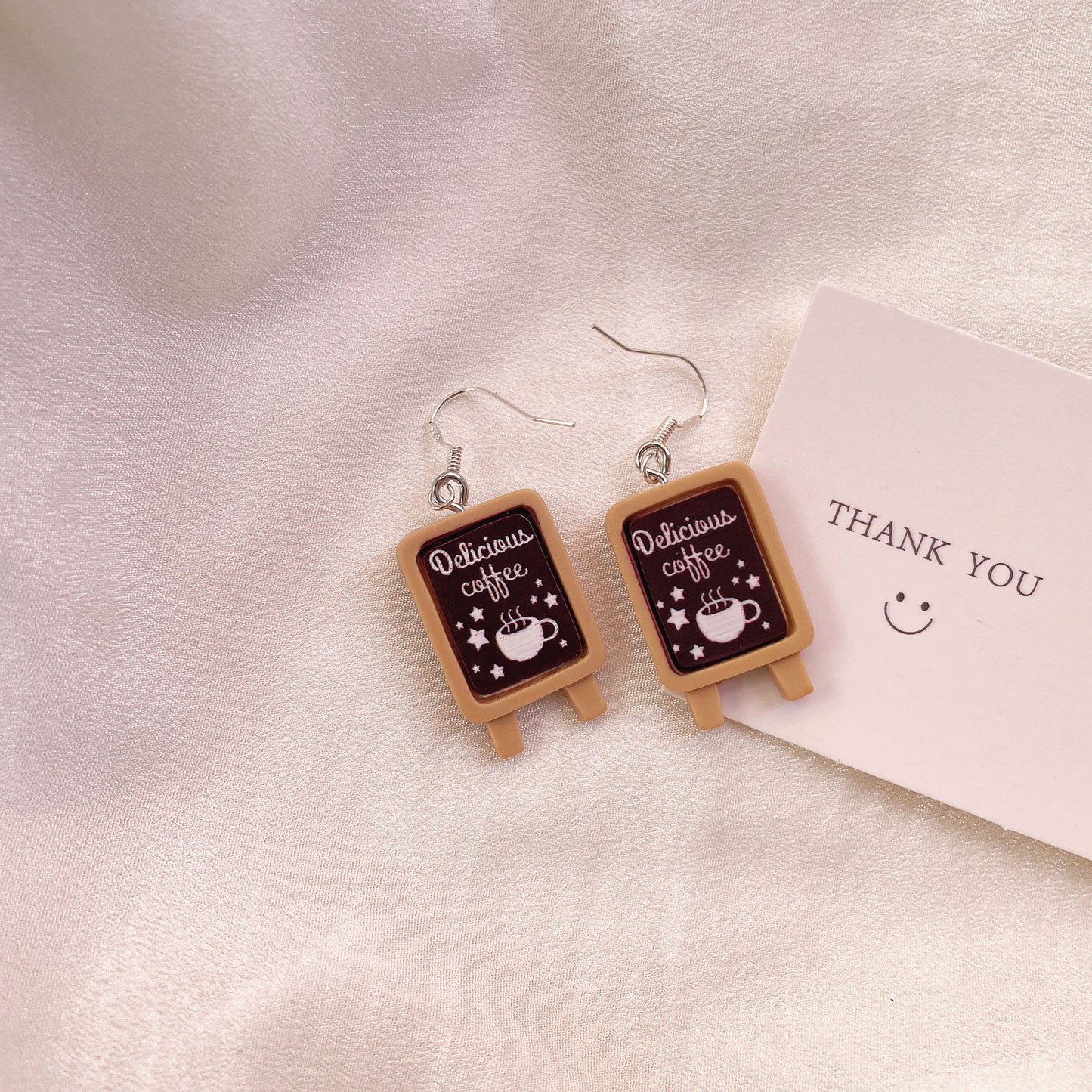 Resin Stereoscopic Big Eyes Bread Earrings (Minimo de Compra 2) MIC-JiX046