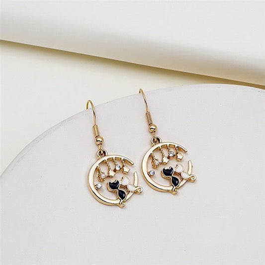 Acrylic Black and White Cat Moon Earrings MIC-JianL011