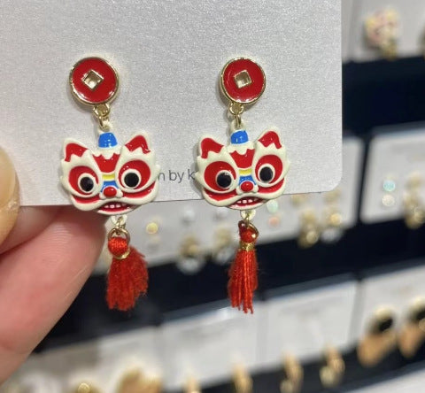 Alloy New Red Little Lion Earrings (Minimo de Compra 2) MIC-XinXu002