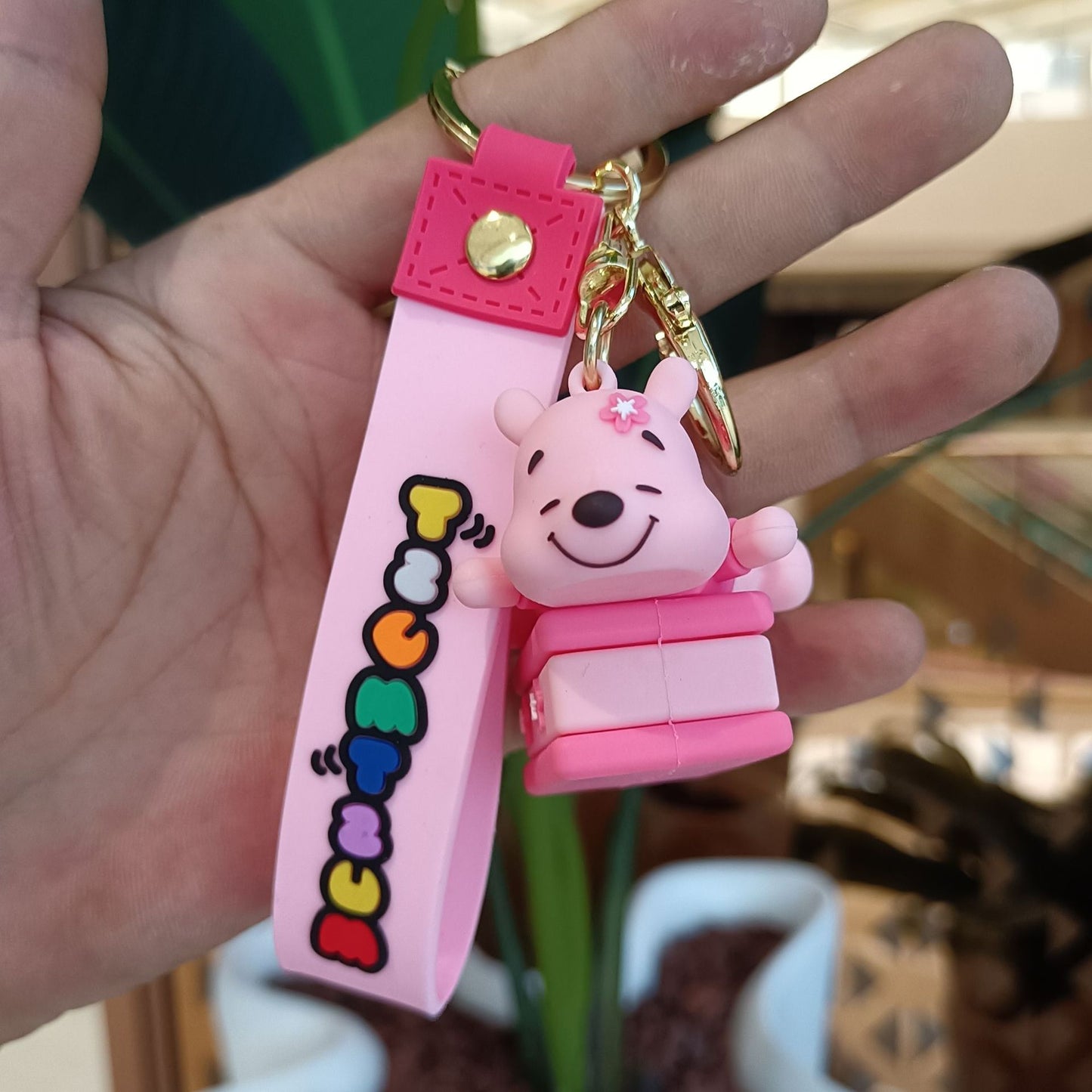 PVC cartoon Winnie Bear keychain (Minimo de Compra 2) MIC-KuangK003