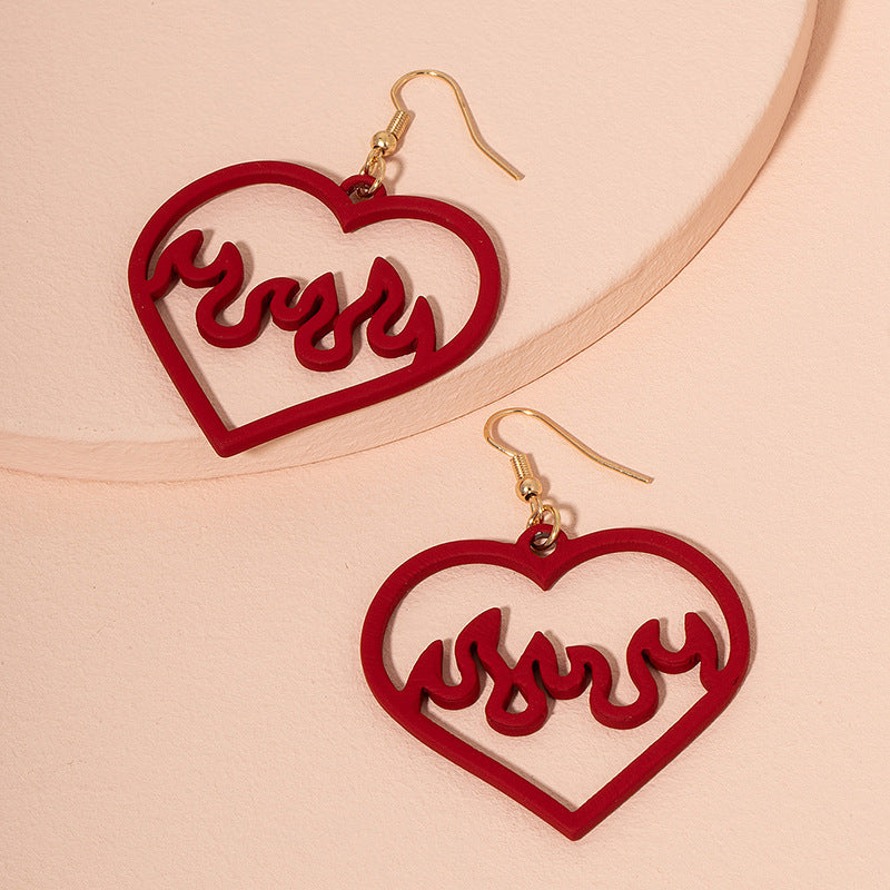 Resin red hollow heart earrings (Minimo de compra 2) MIC-HLM017