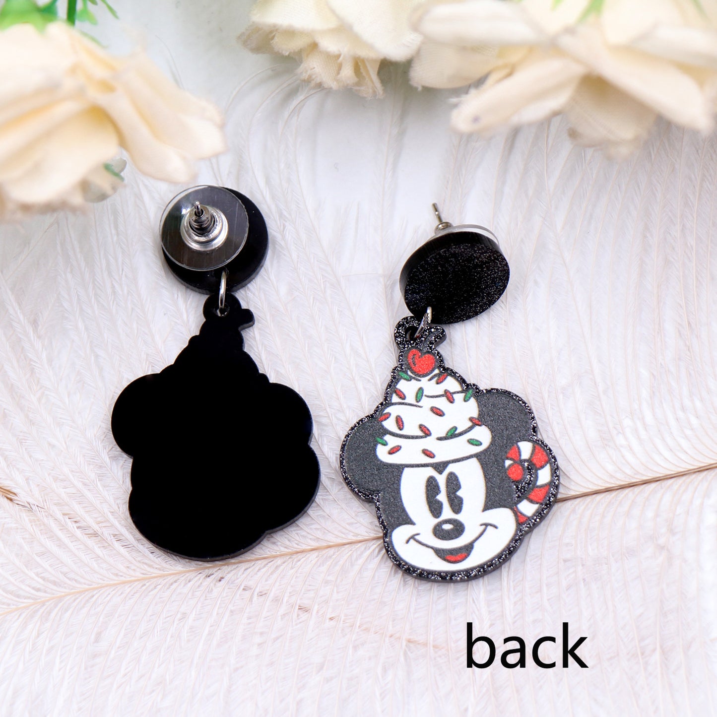 Acrylic Christmas cartoon character earrings (Minimo de compra 5) MIC-XiaoY036