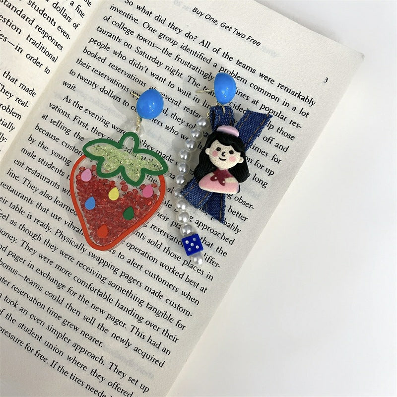 Acrylic Strawberry Doll Asymmetric Earrings (Minimo de compra 2) MIC-GanL021