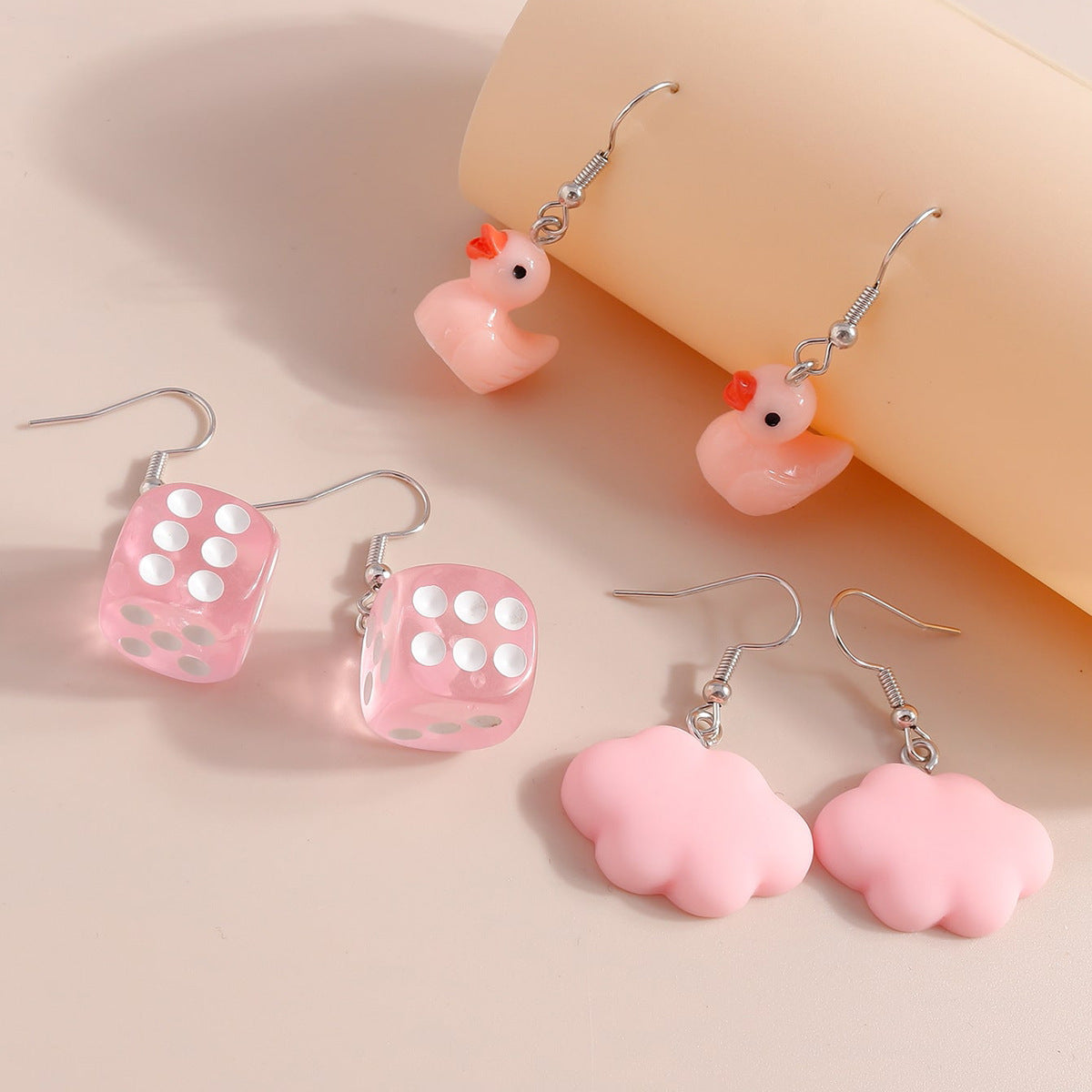 Alloy Pink Cloud Earrings (Minimo de Compra 2) MIC-YingM008