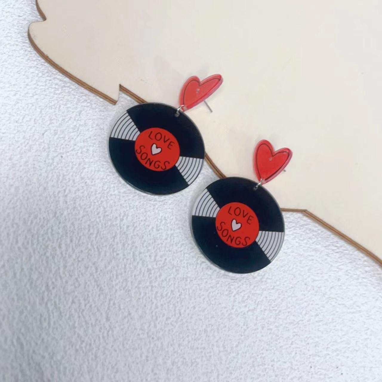 Acrylic Heart Heart Earrings (Minimo de Compra 2) MYA-JiuT013