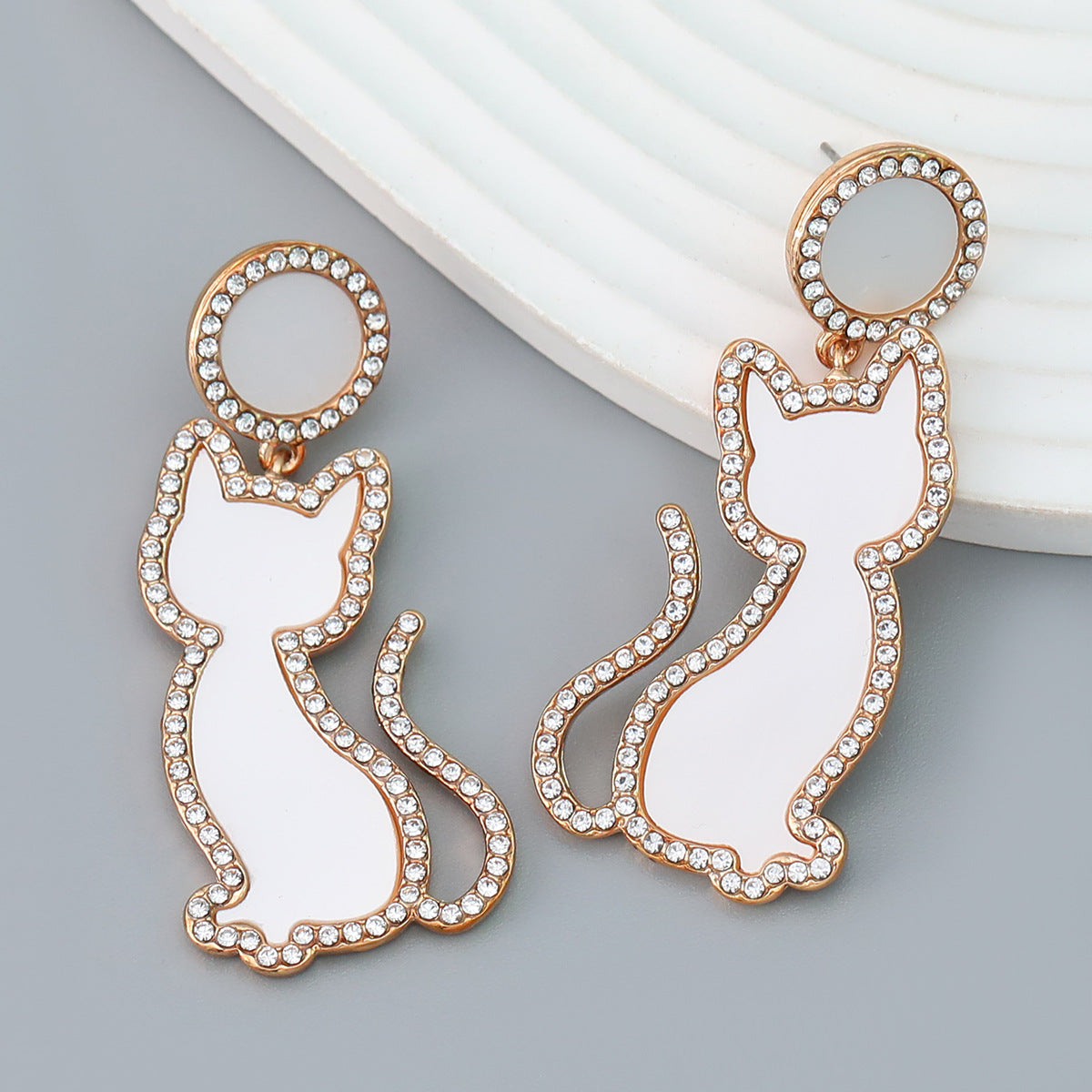 Alloy diamond studded cute animal earrings MIC-JiuL004