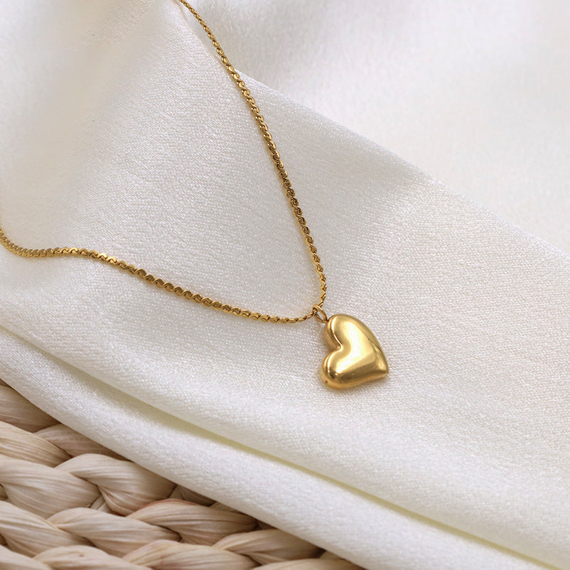 Stainless steel gold-plated heart-shaped peach heart necklace MYA-XuanJ044