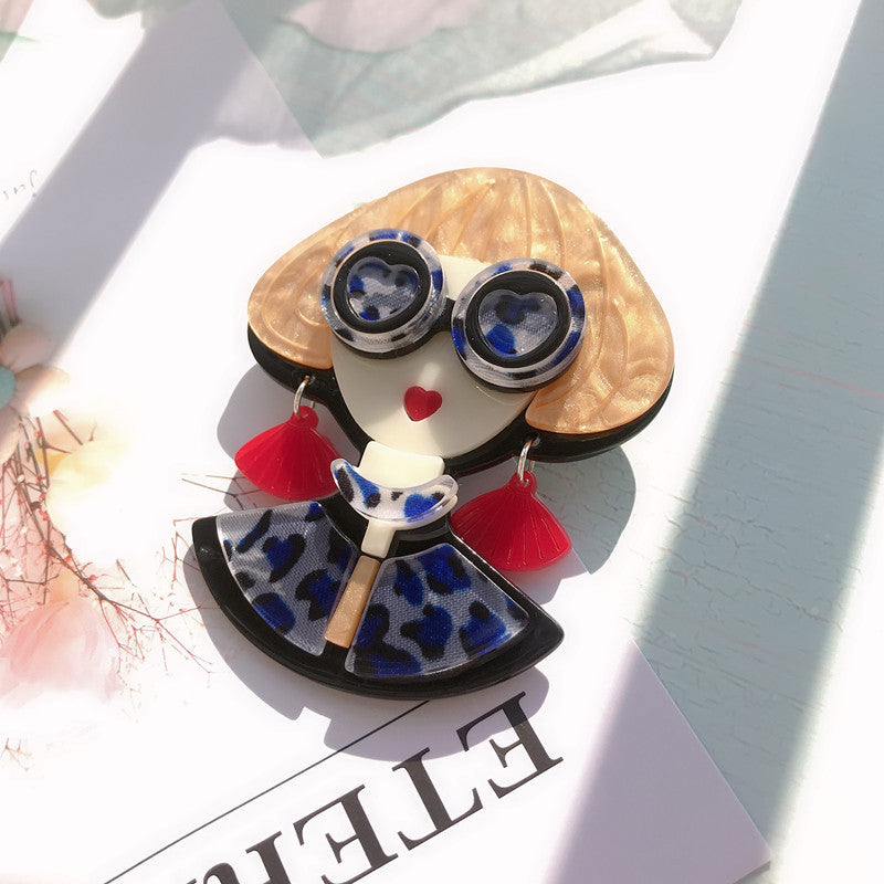 Acrylic Glasses Girl Cute Brooch Minimo de compra≥2 MIC-BenD0011