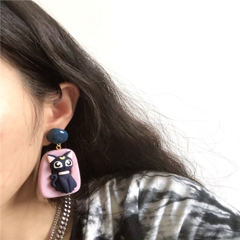 Resin Fashion Cartoon Earrings MYA-BXX016