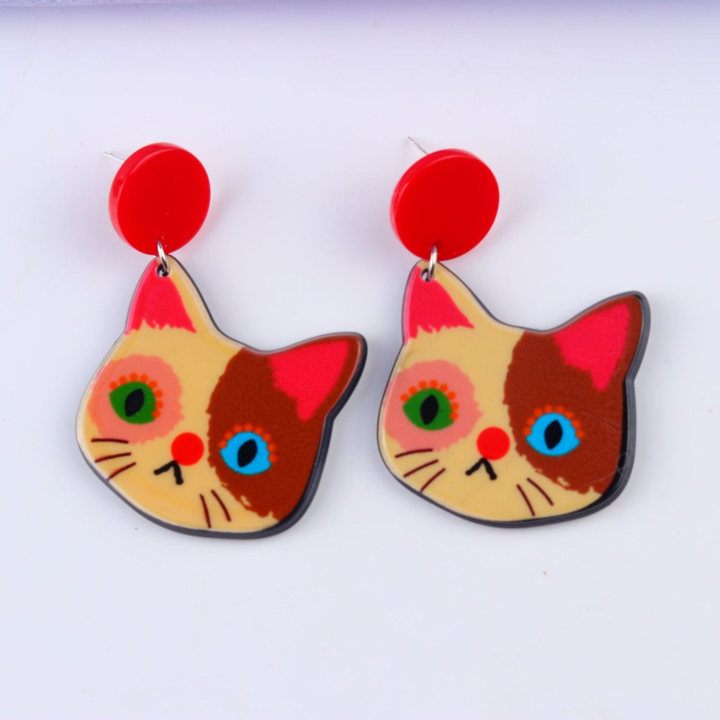 Acrylic cartoon cat earrings MIC-DuAi010