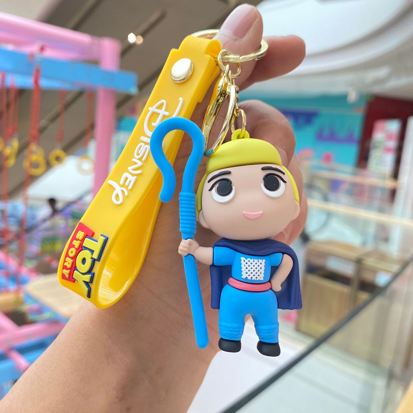 PVC cartoon toy mobilization keychain (Minimo de Compra 2) MIC-PengY012