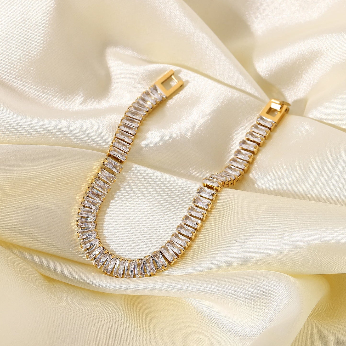 Gold Plated Stainless Steel Zirconia Bracelet MYA-JieD022