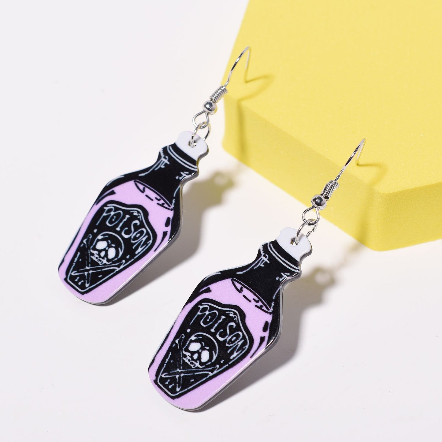 Acrylic Skull Poison Wine Bottle Earrings MYA-XunT011