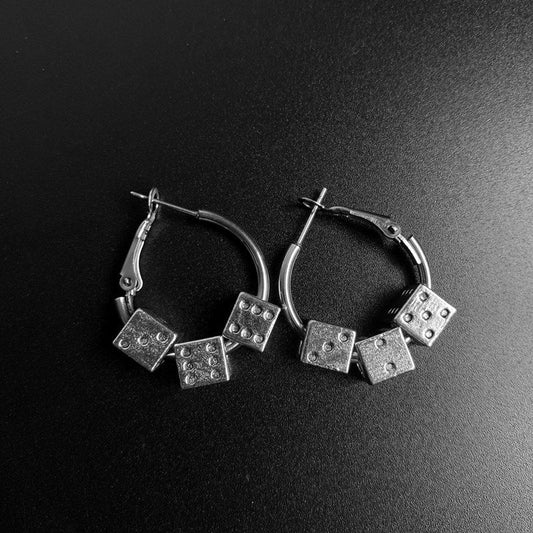 Earring Alloy Punk Style Street Dice Stainless Steel Earring Minimo de compra 2 MAON001