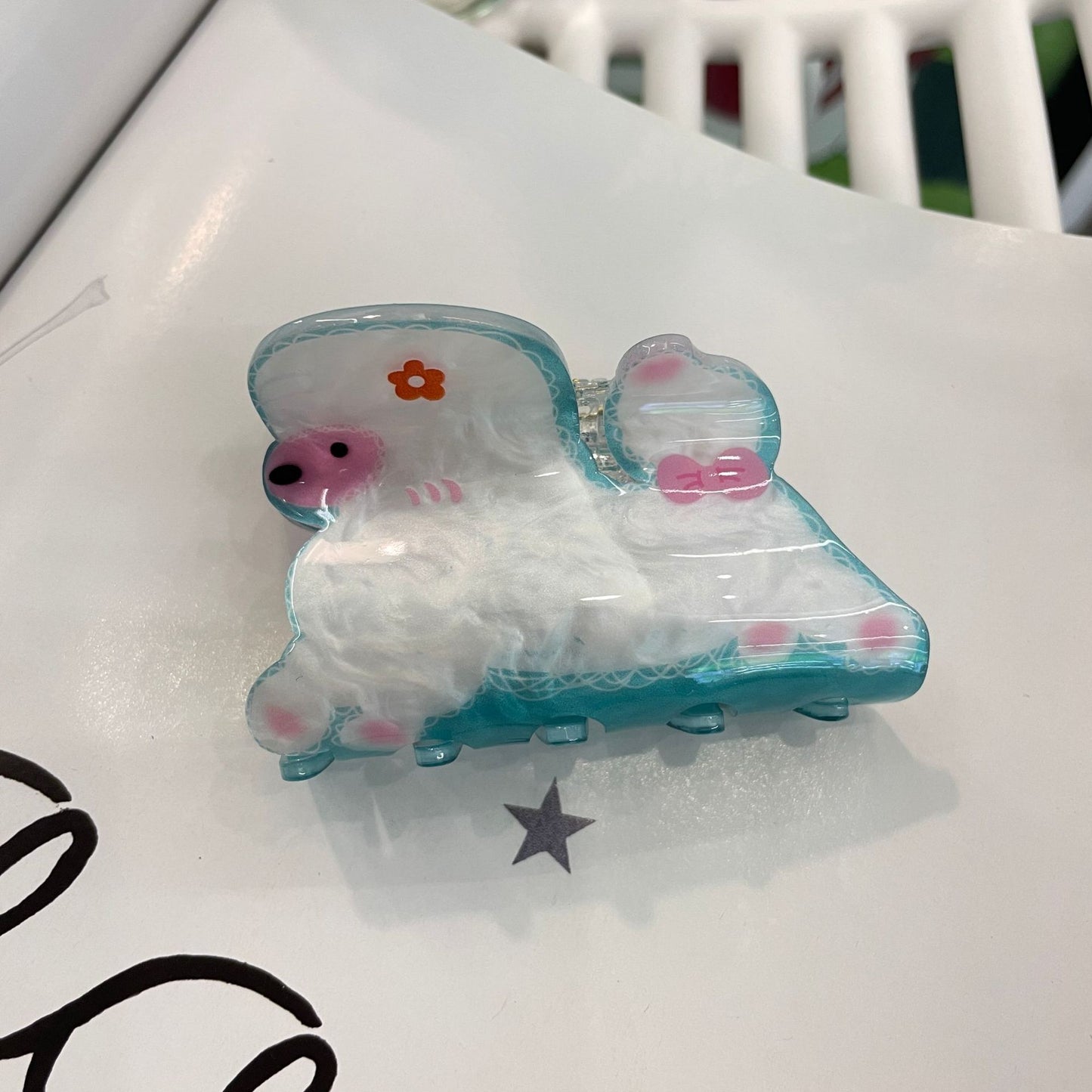 Plastic bunny shark hair clip (Minimo de Compra 2) MYA-AZX009