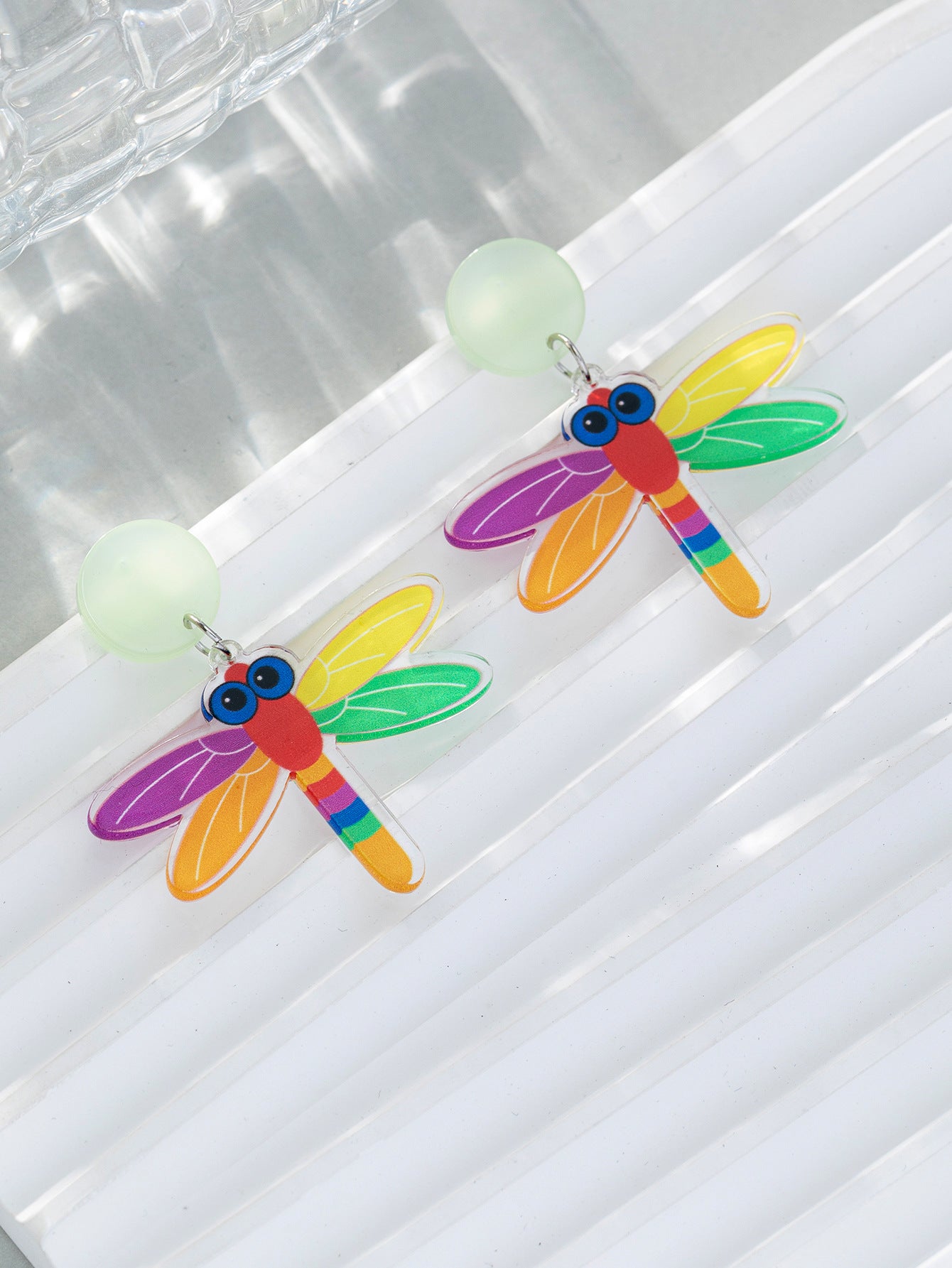 Acrylic Rainbow Dragonfly Earrings (Minimo de Compra 2) MIC-BeiQ006