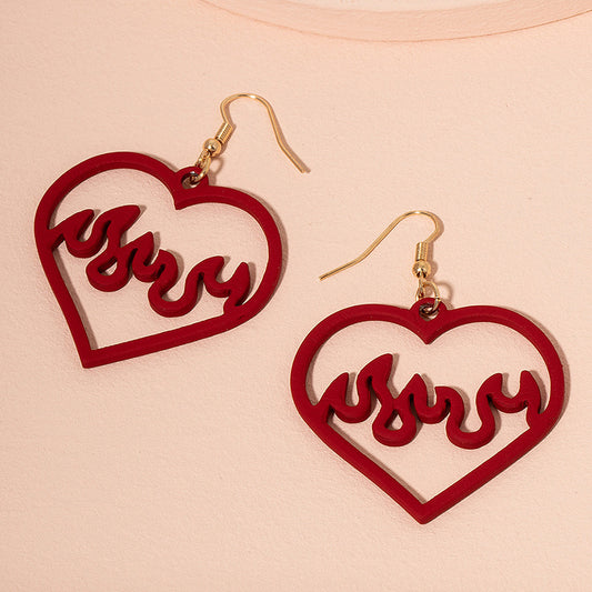 Resin red hollow heart earrings (Minimo de compra 2) MIC-HLM017