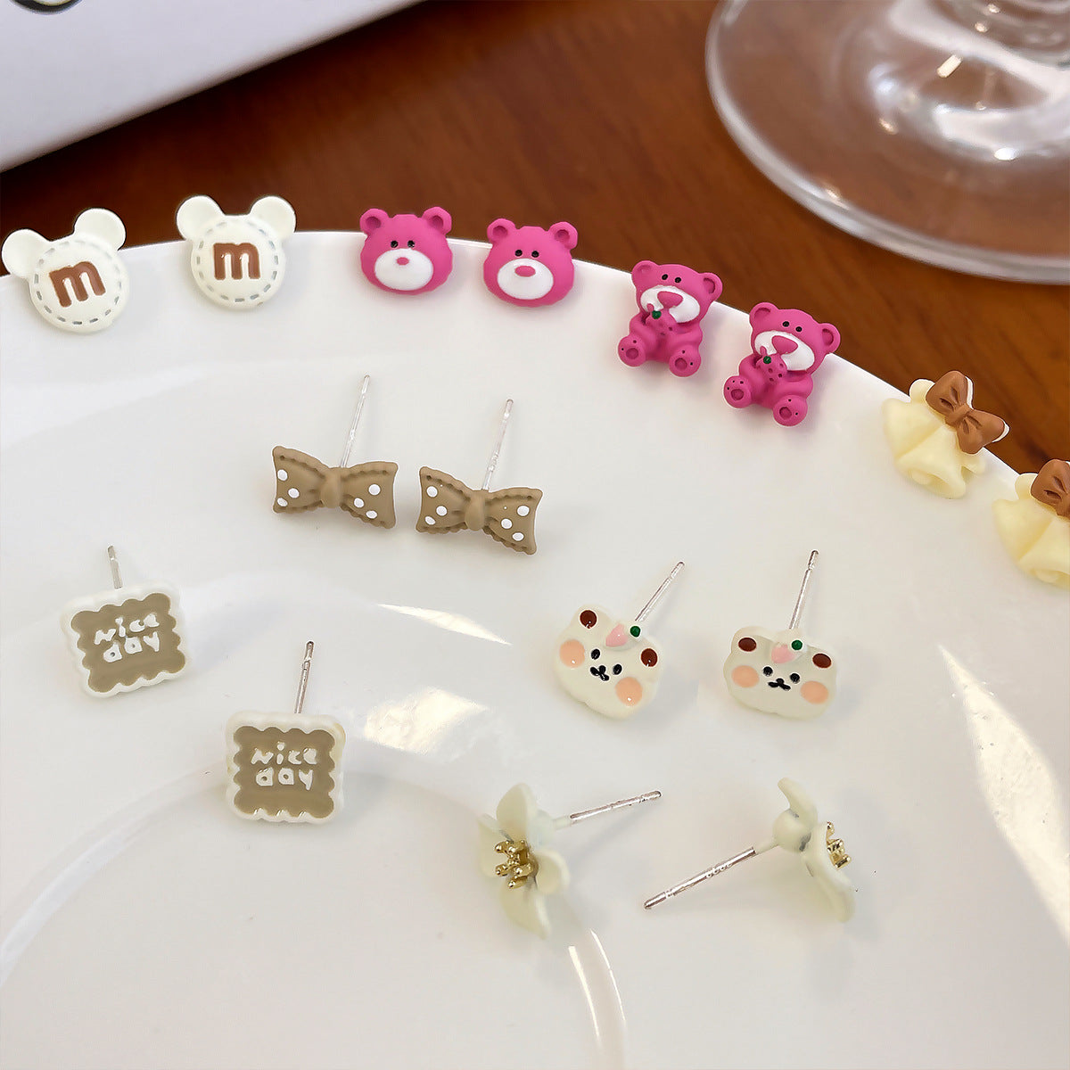 Acrylic Flower Butterfly Knot Earrings (Minimo de Compra 2) MIC-ShuangX029