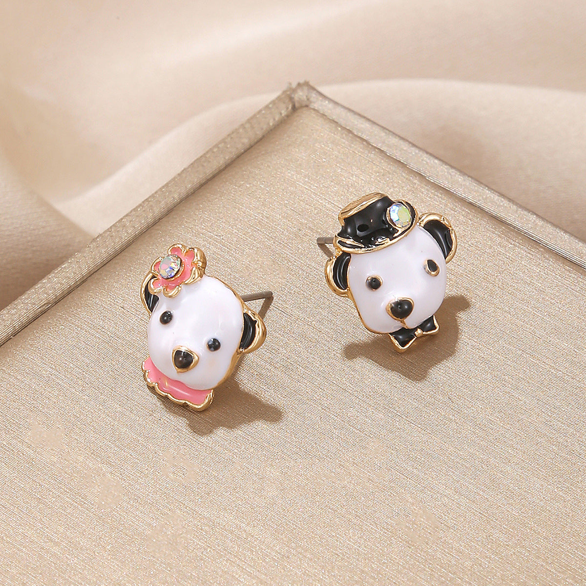 Alloy New Cartoon Dog Earrings (Minimo de Compra 2) MIC-LiangR005