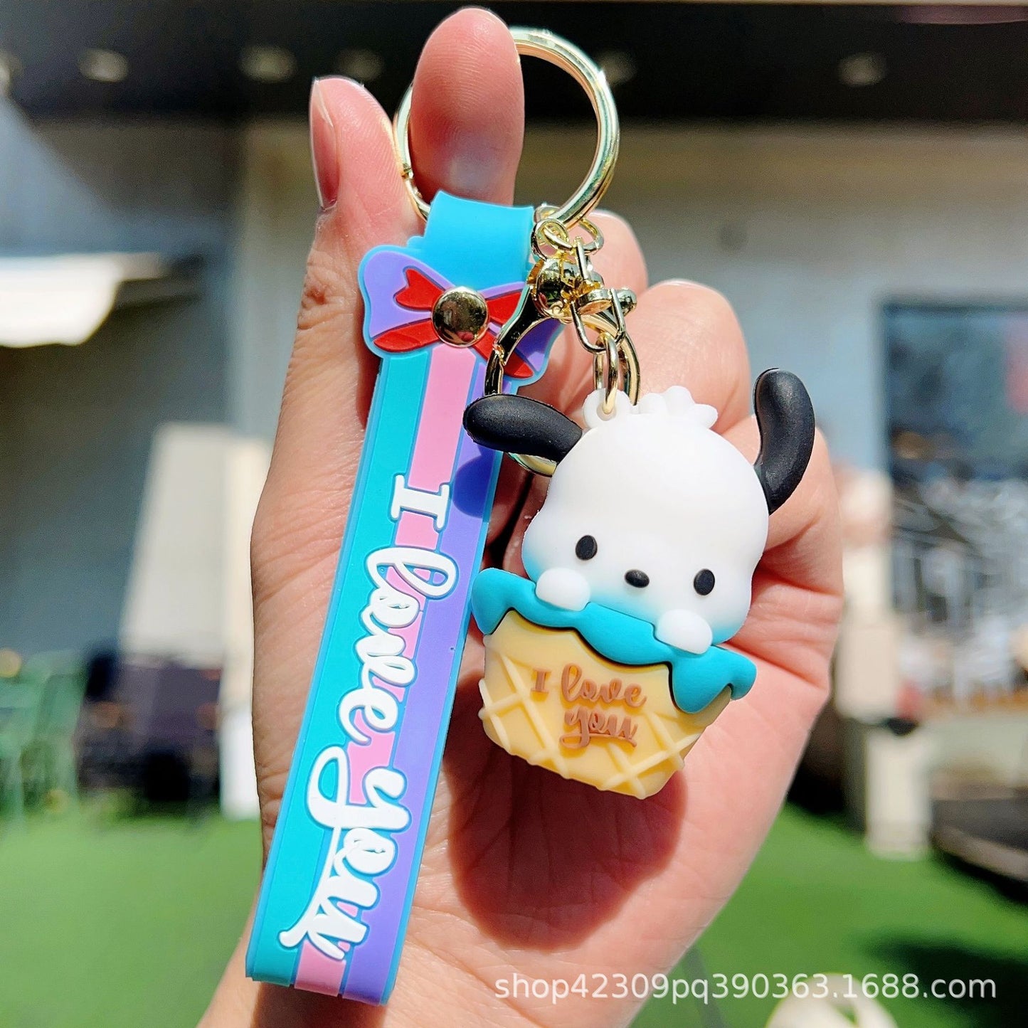 PVC cute cartoon cone keychain (Minimo de compra 2) MYA-WenC006