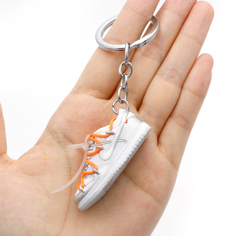 plastic trend skateboard shoes keychain (M) MIC-QLP002